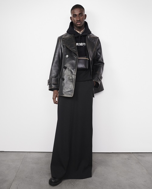 Burberry Autumn_Winter 2022 Pre-Collection Look 31.jpg Burberry Autumn_Winter 2022 Pre-Collection Look 31.jpg